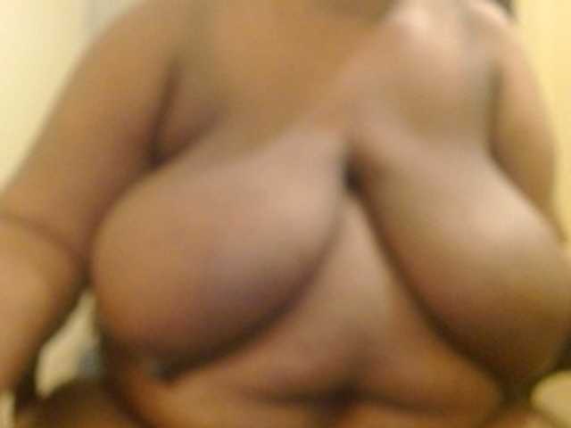 Photos Sexiemama WELCOME TO MY ROOM ASS30 PUSSY30 NAKED50 TWERK50 i have white slave love he so much and want more slave
